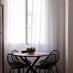 New Stylish 2 Min From The Apartman *
