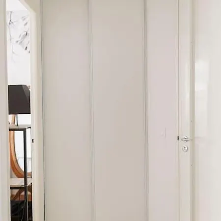 شقة New Stylish 2 Min From The