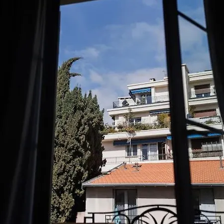 New Stylish 2 Min From The